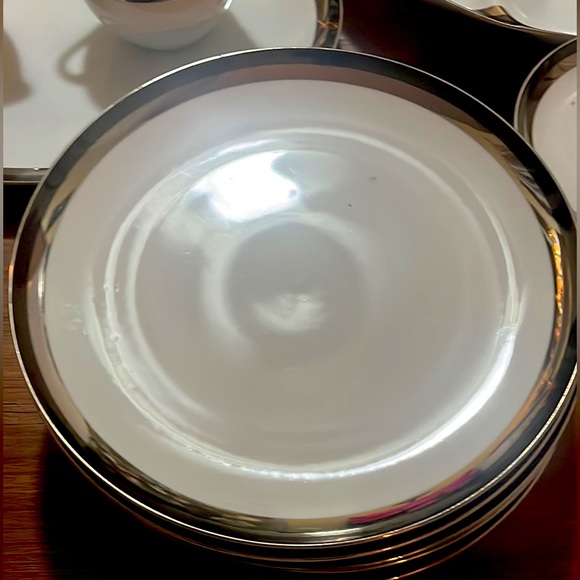 A beautiful set a fine China. There are 54 pieces.